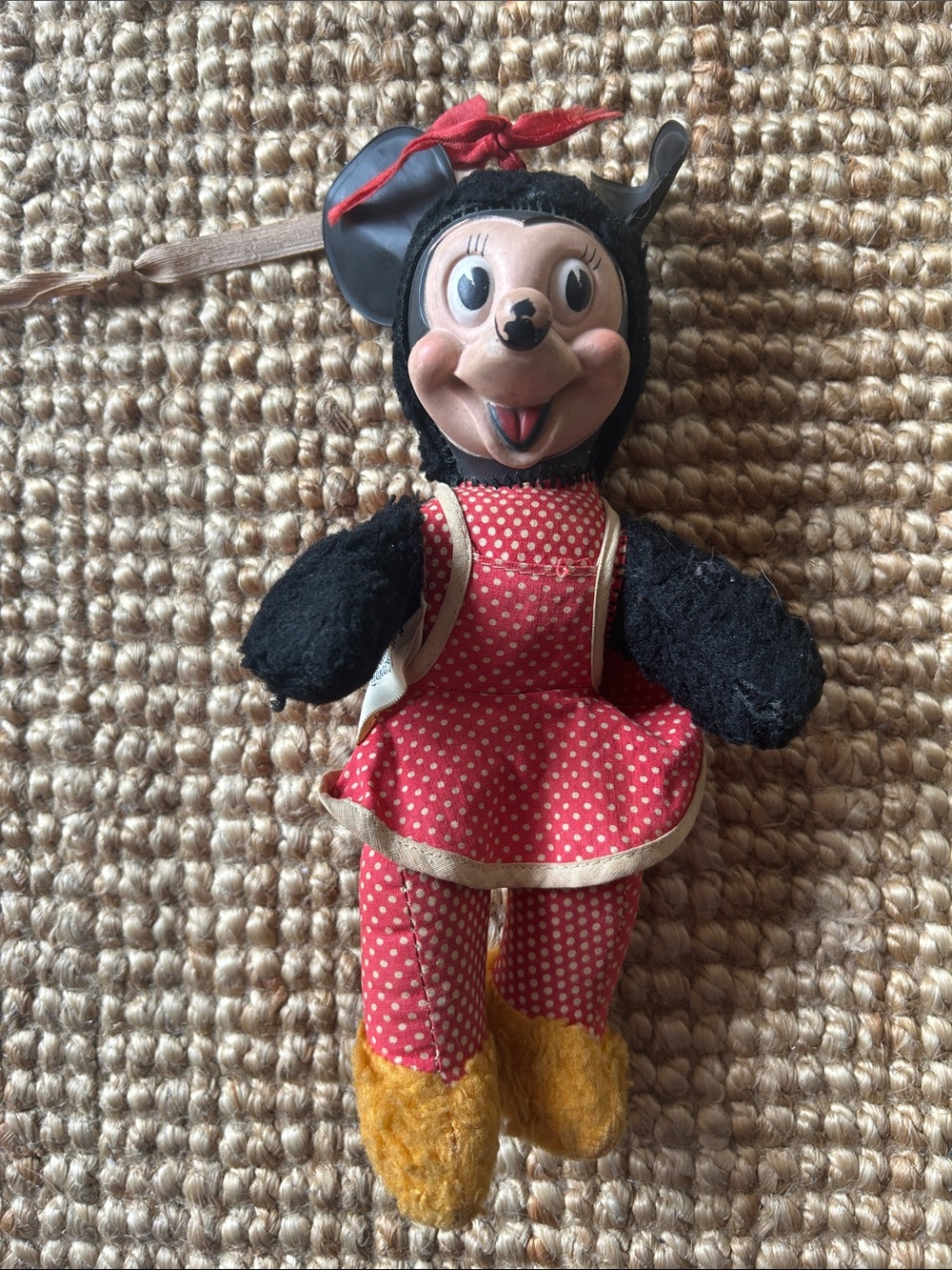 Vintage MINNIE MOUSE Disney licensed by Gund manufacturing